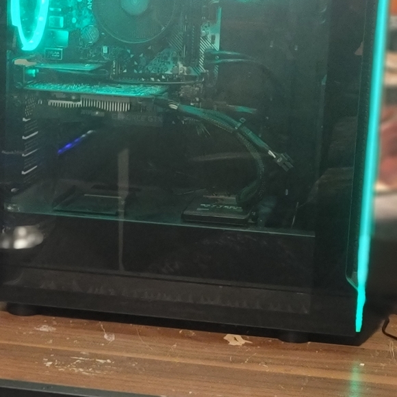 Skytech gaming pc - Picture 4 of 13